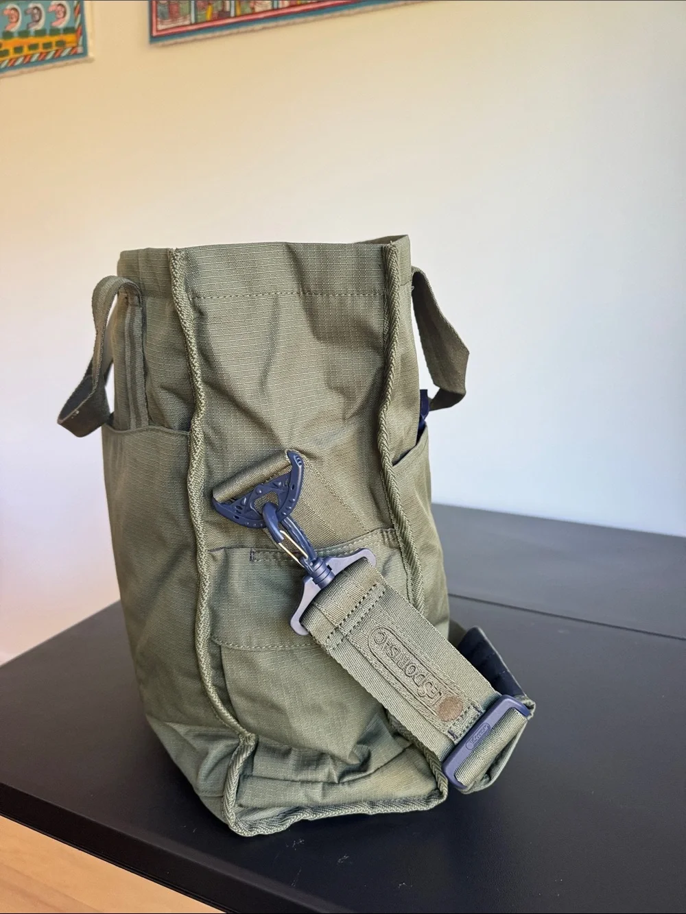 Lesportsac Olive Tote Messenger Bag with Padded Strap